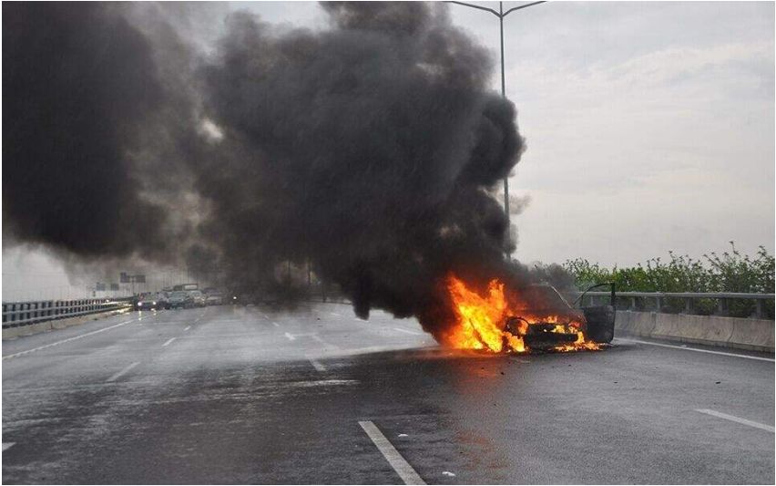 深圳汽車起火爆炸,深圳汽車起火爆炸事件與靈活操作方案設(shè)計(jì),實(shí)時數(shù)據(jù)解釋定義_Executive37.23.88