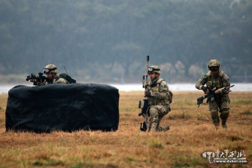 新年首場演習(xí)后 臺軍女兵一問三不知詳細(xì)解讀定義方案_蘋果款162.69.75